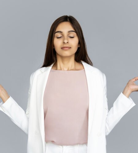 10 Simple Ways to Practice Mindfulness In Our Daily Life